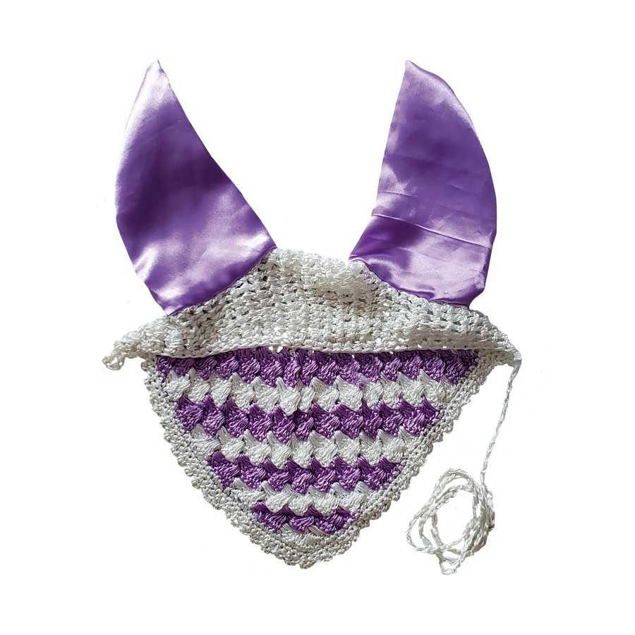 MOSQUERO DE GANCHILLO CON CUBREOREJAS EN RASO