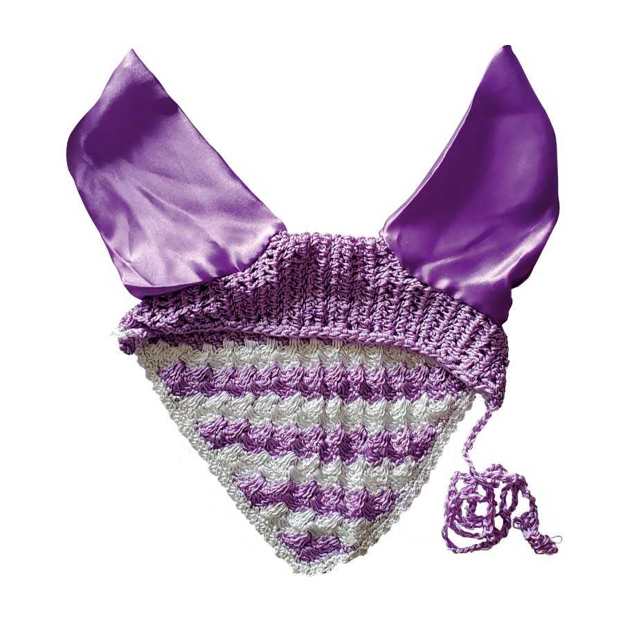 MOSQUERO DE GANCHILLO CON CUBREOREJAS EN RASO